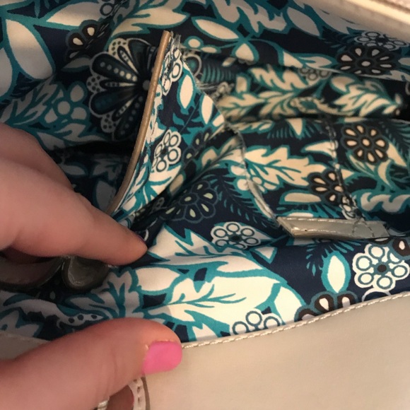 🔴4 for 25🔴 Nine West Laser Cut White Tote - Picture 8 of 8